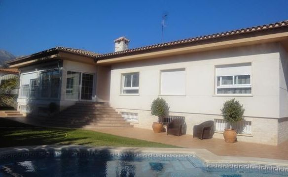 Amplia casa
