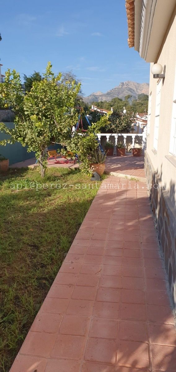 WhatsApp Image 2020-09-16 at 13.12.21 (1) Chalet en Alfaz
