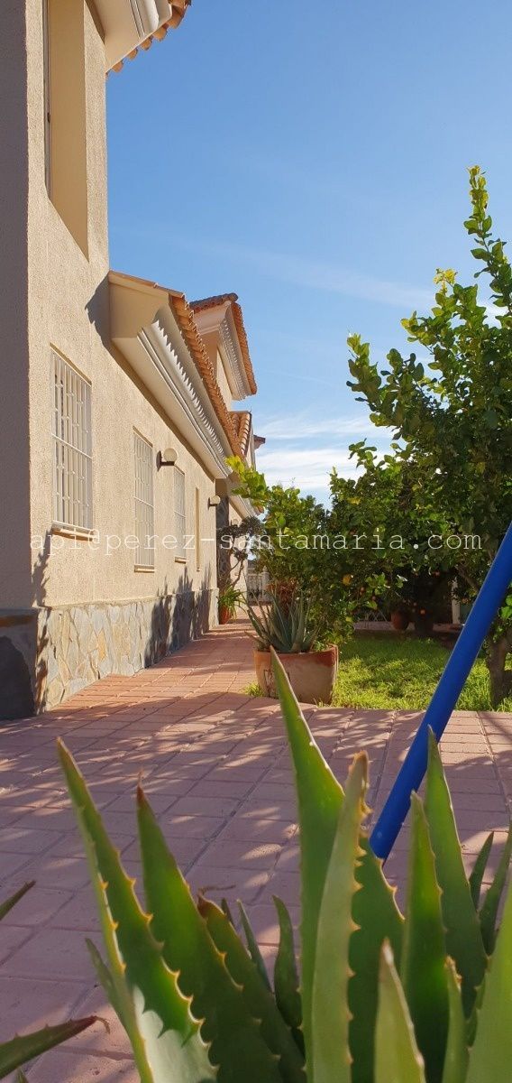 WhatsApp Image 2020-09-16 at 13.12.21 (2) Chalet en Alfaz