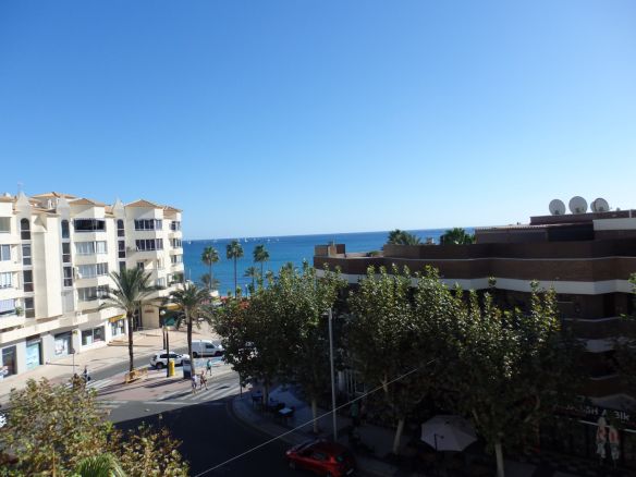 Apartamento con 2 dormitorios, vistas al mar en Albir