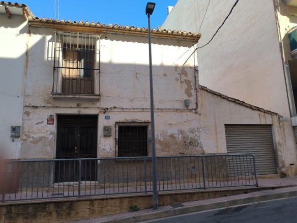 CASA DE PUEBLO PARA REFORMAR EN ALFAZ DEL PI