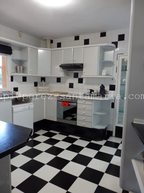 MAGNÍFICA VILLA EN ALBIR