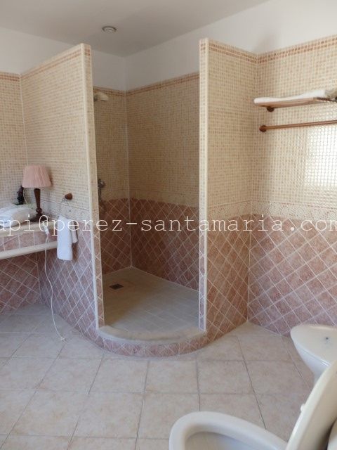 MAGNÍFICA VILLA EN ALBIR