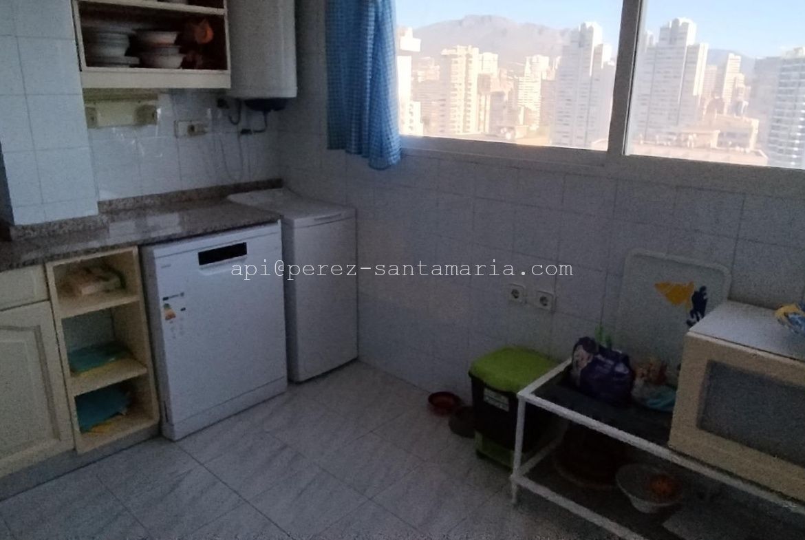 APARTAMENTO EN 1ª LINEA DE PLAYA EN BENIDORM
