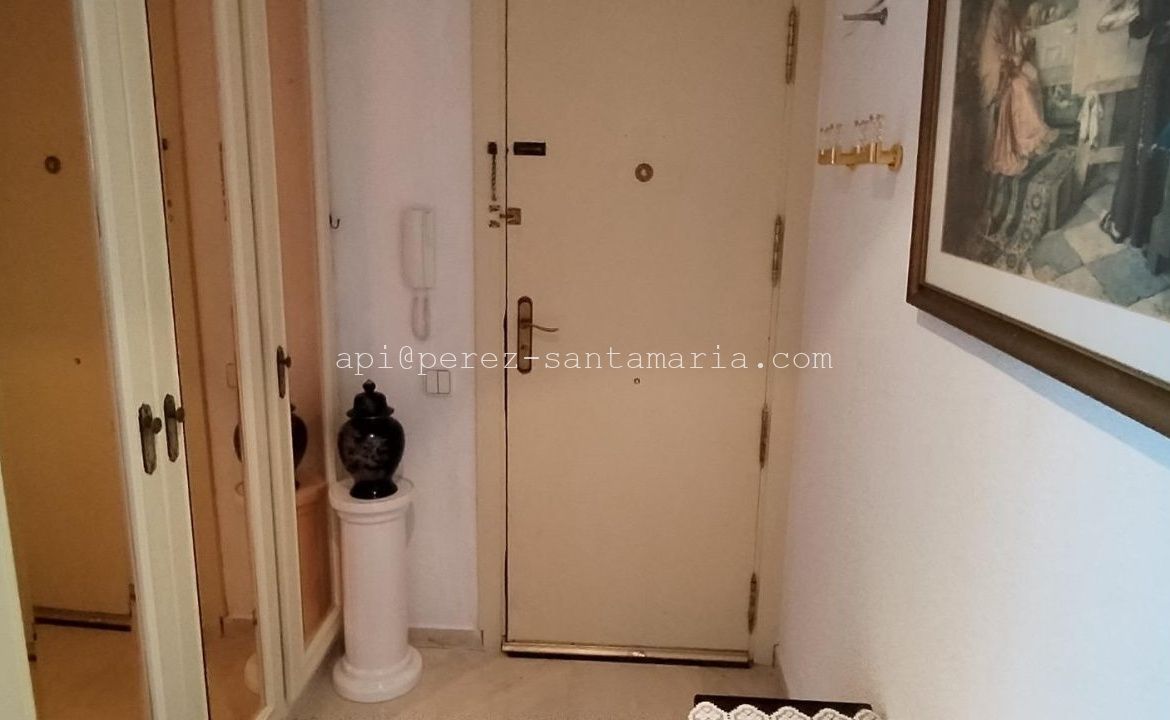 APARTAMENTO EN 1ª LINEA DE PLAYA EN BENIDORM