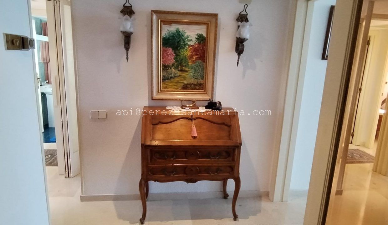 APARTAMENTO EN 1ª LINEA DE PLAYA EN BENIDORM