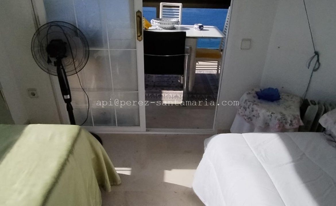 APARTAMENTO EN 1ª LINEA DE PLAYA EN BENIDORM