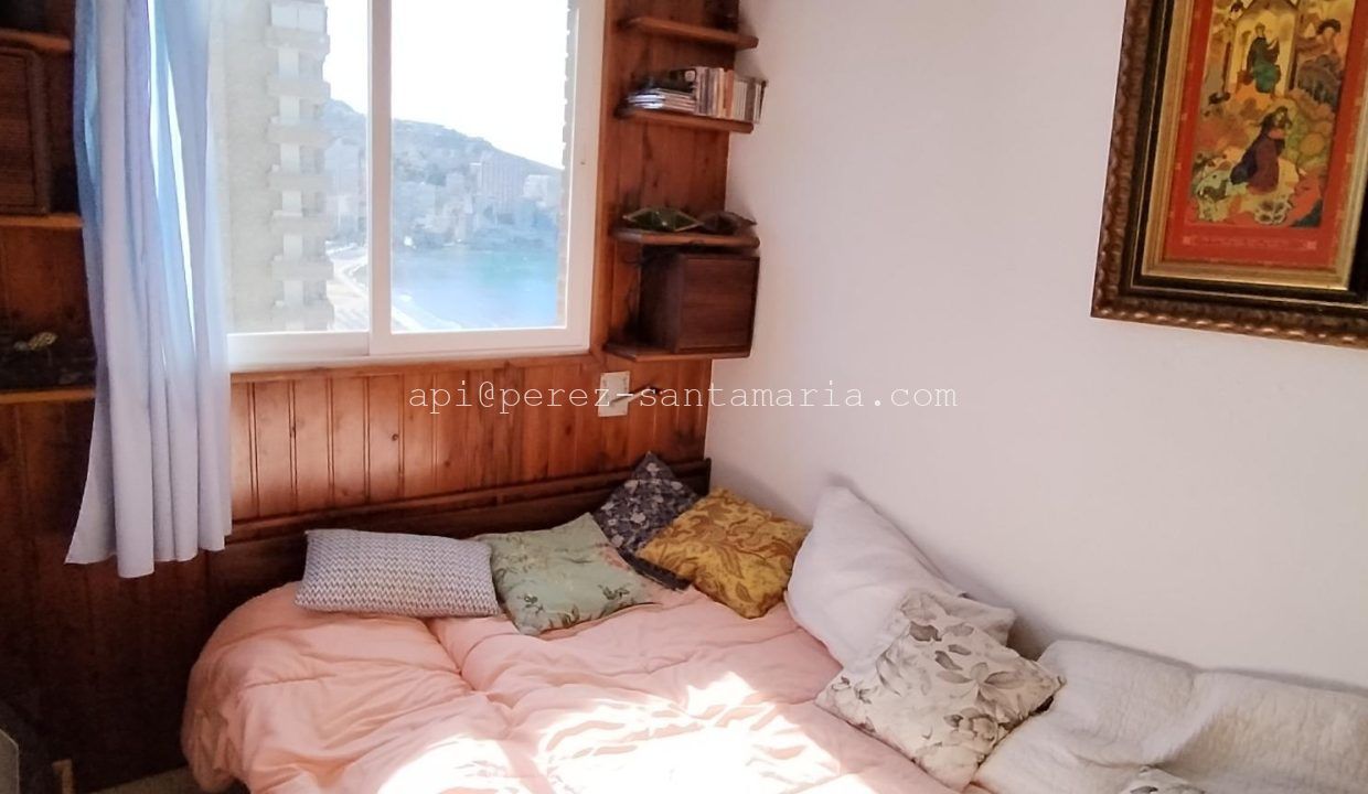 APARTAMENTO EN 1ª LINEA DE PLAYA EN BENIDORM