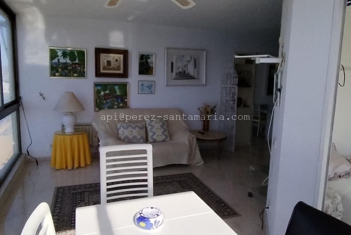 APARTAMENTO EN 1ª LINEA DE PLAYA EN BENIDORM