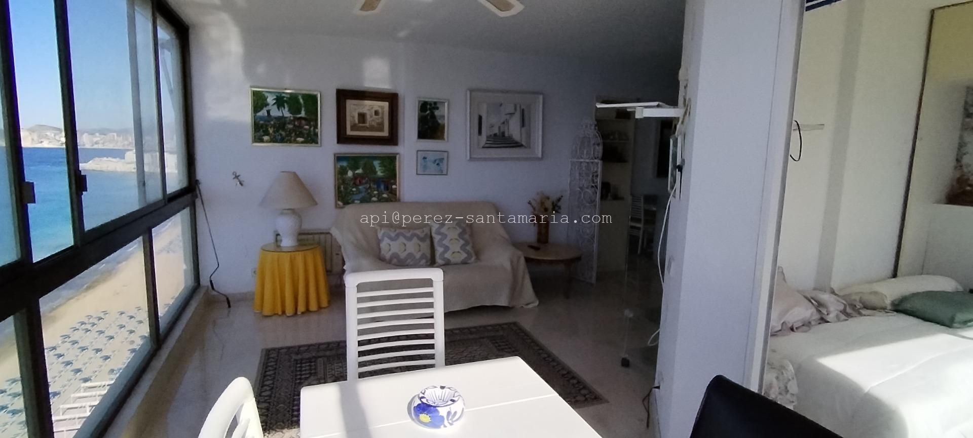APARTAMENTO EN 1ª LINEA DE PLAYA EN BENIDORM