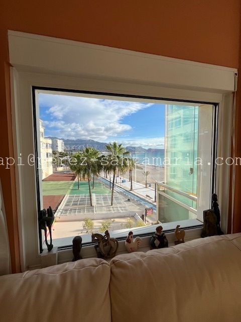APARTAMENTO EN PRIMERA LÍNEA DE PLAYA DEL ALBIR CON VISTAS ESPECTACULARES AL MAR Y LA BAHÍA