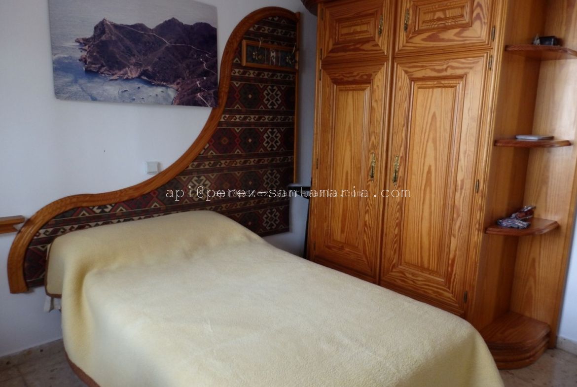 CHALET CÉNTRICO EN ALBIR
