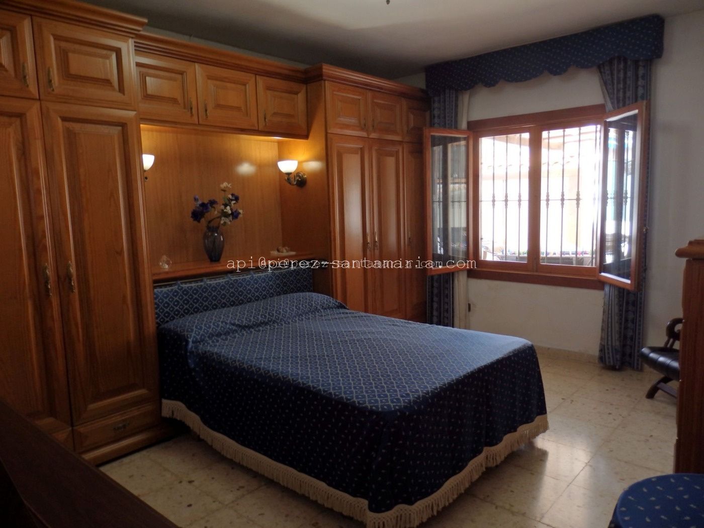 CHALET CÉNTRICO EN ALBIR