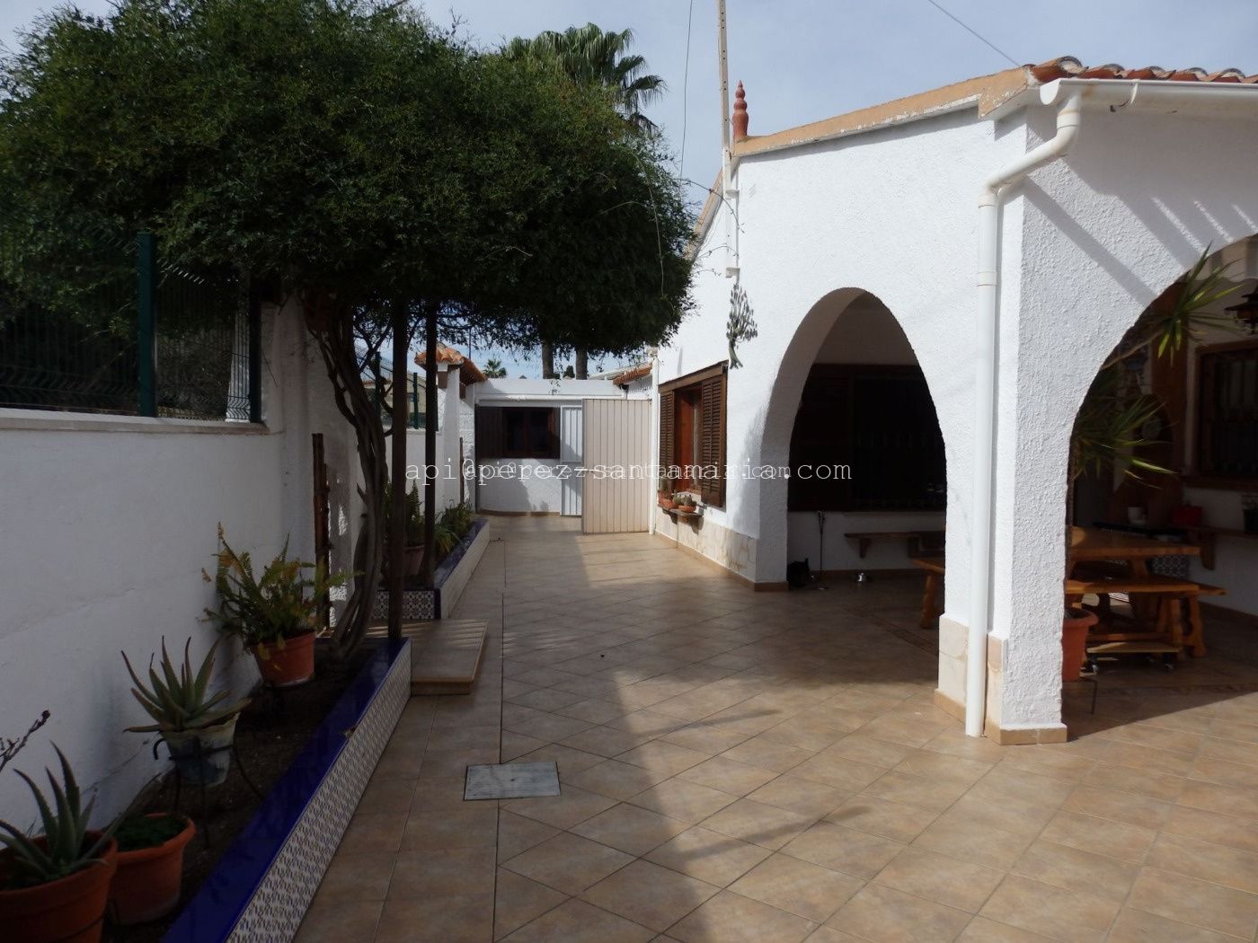 CHALET CÉNTRICO EN ALBIR