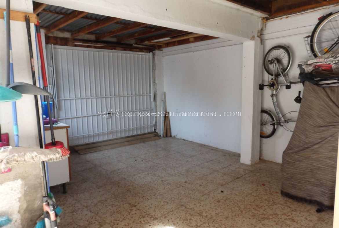 CHALET CÉNTRICO EN ALBIR