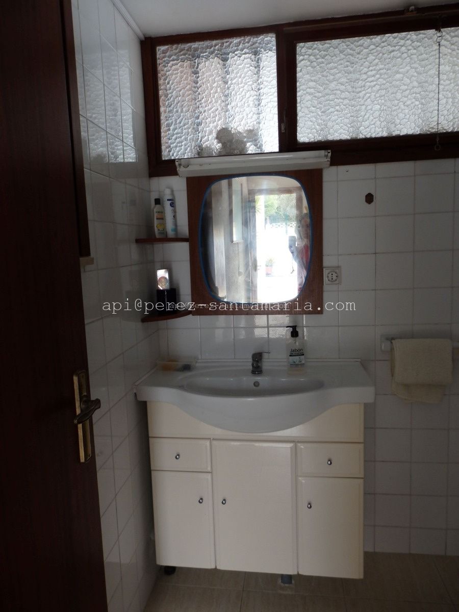 CHALET CÉNTRICO EN ALBIR