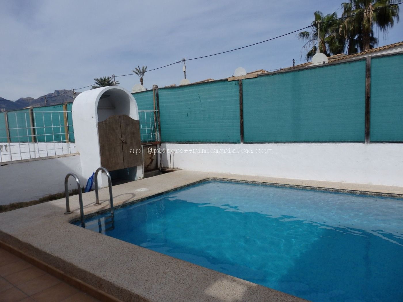 CHALET CÉNTRICO EN ALBIR