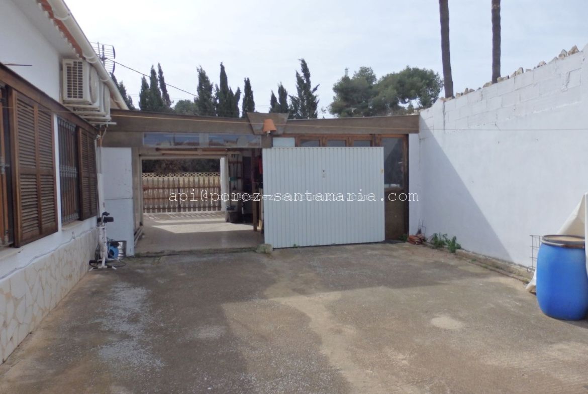 CHALET CÉNTRICO EN ALBIR