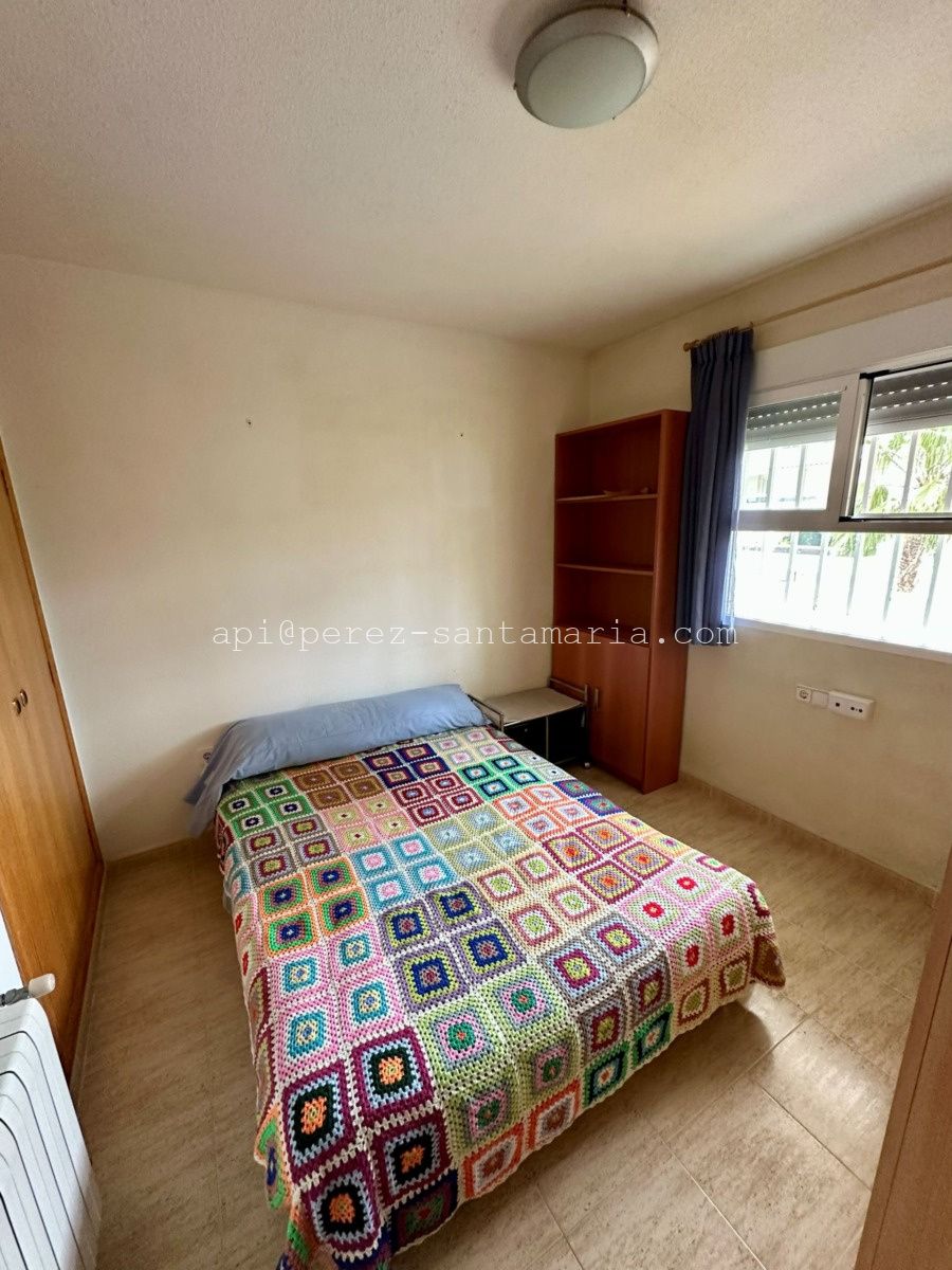 APARTAMENTO DE ESQUINA Y SOLEADO EN EL CENTRO DEL ALBIR