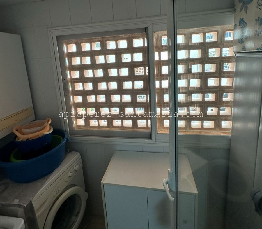 APARTAMENTO DE ESQUINA Y SOLEADO EN EL CENTRO DEL ALBIR