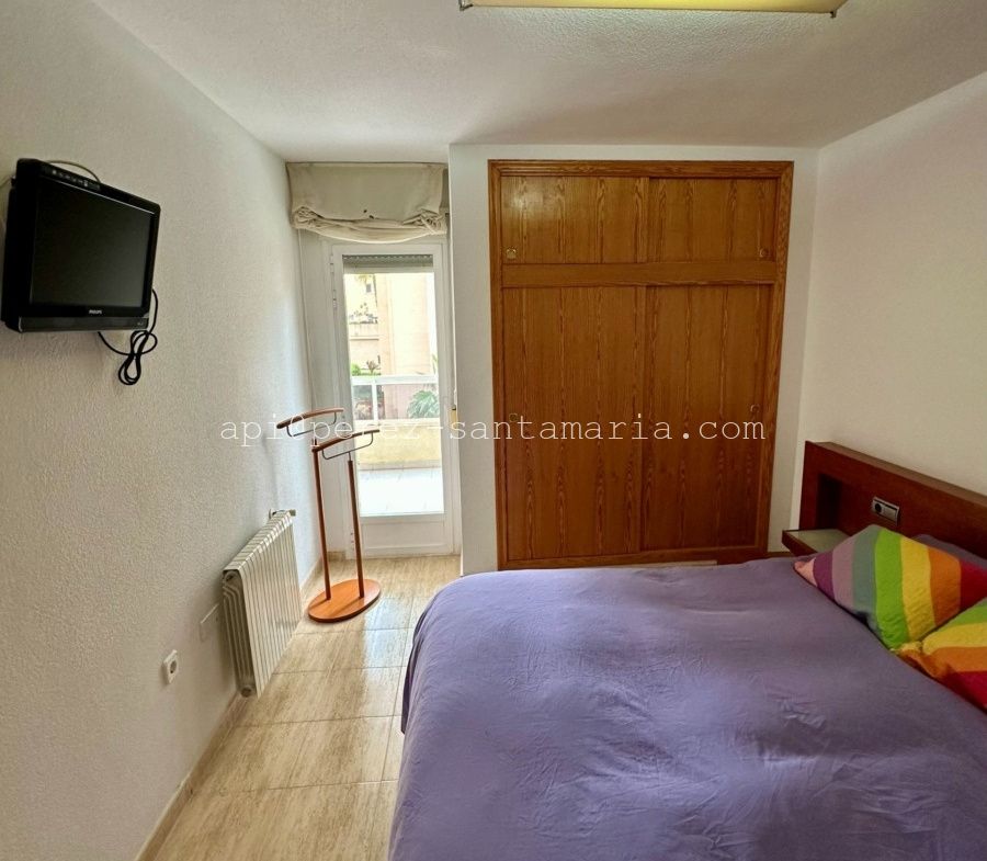 APARTAMENTO DE ESQUINA Y SOLEADO EN EL CENTRO DEL ALBIR