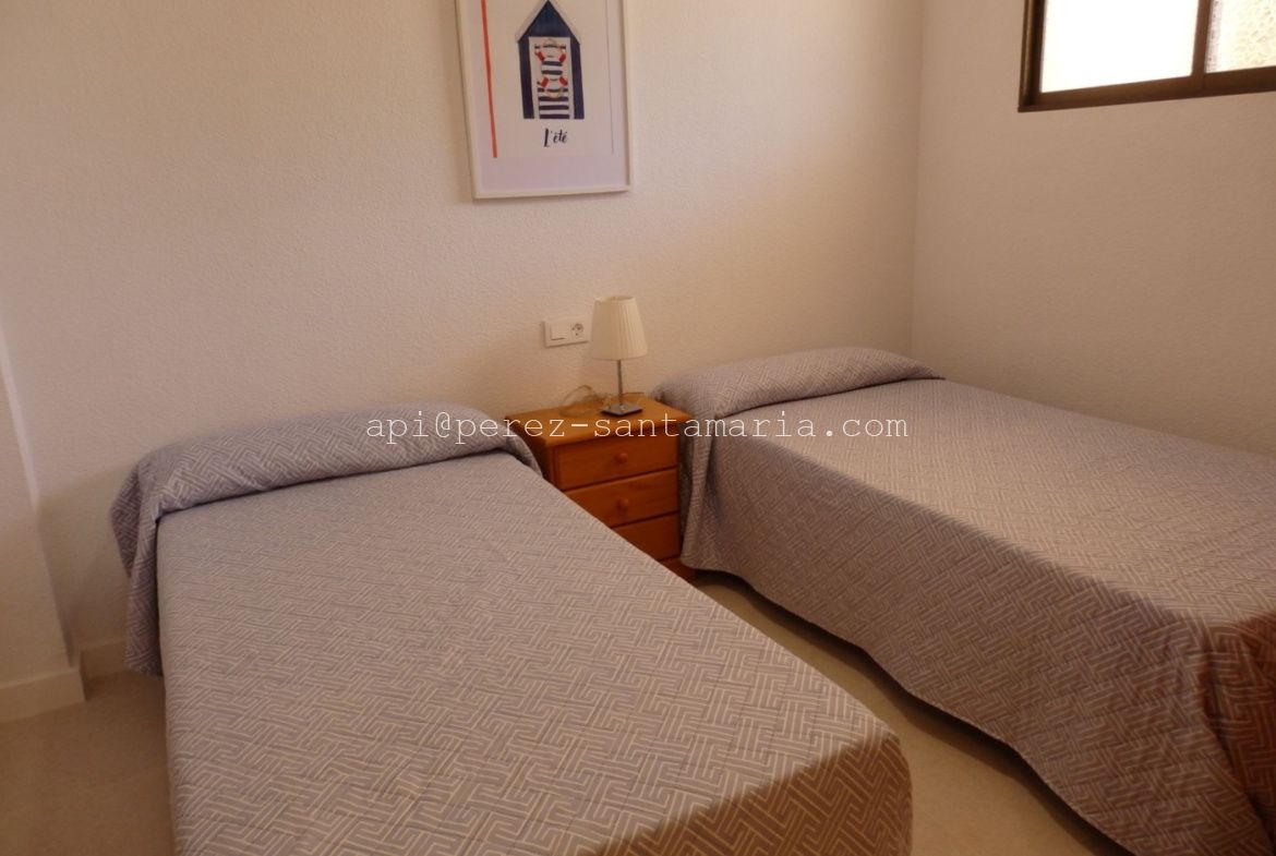 APARTAMENTO EN EL ACANTILADO DEL ALBIR CON MAGNÍFICAS VISTAS AL MAR