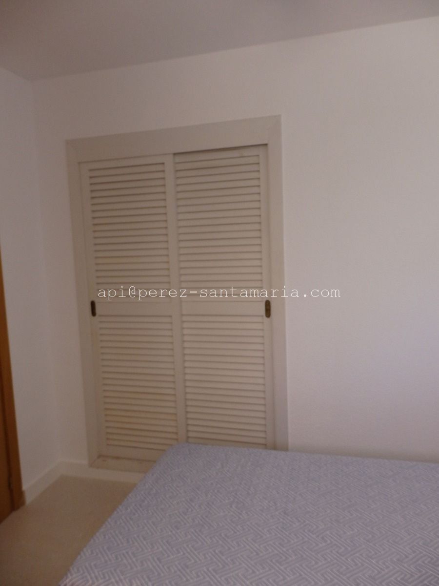 APARTAMENTO EN EL ACANTILADO DEL ALBIR CON MAGNÍFICAS VISTAS AL MAR