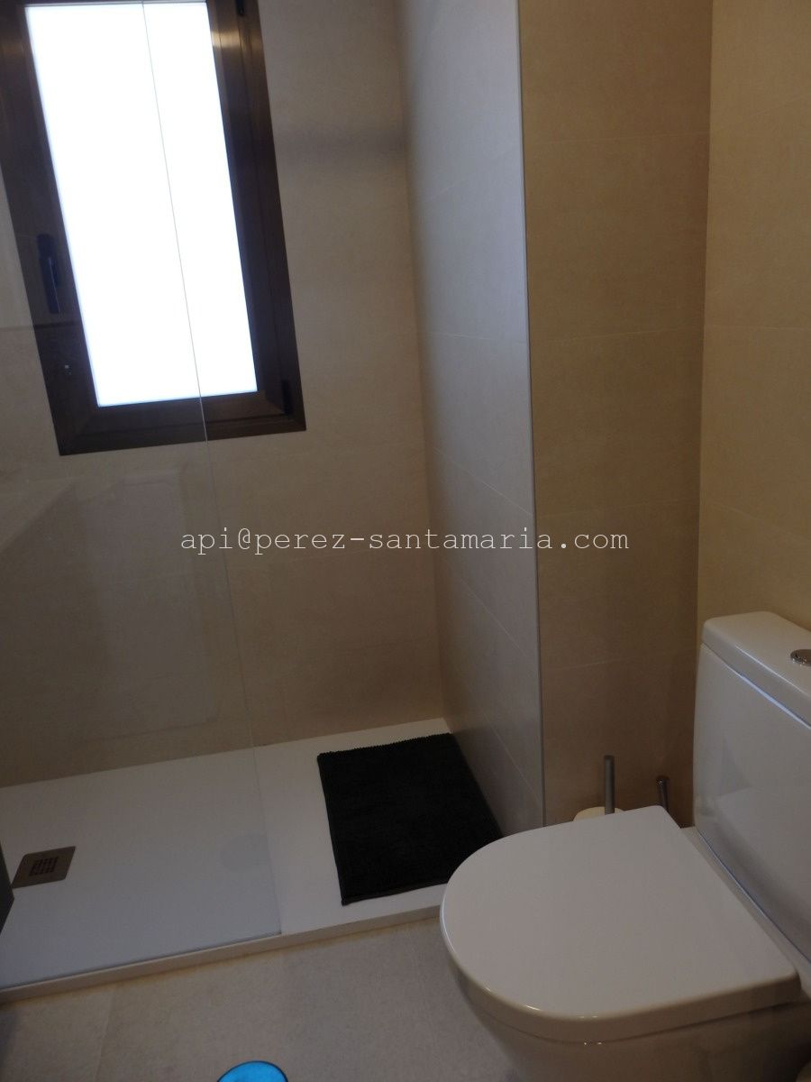 APARTAMENTO EN EL ACANTILADO DEL ALBIR CON MAGNÍFICAS VISTAS AL MAR