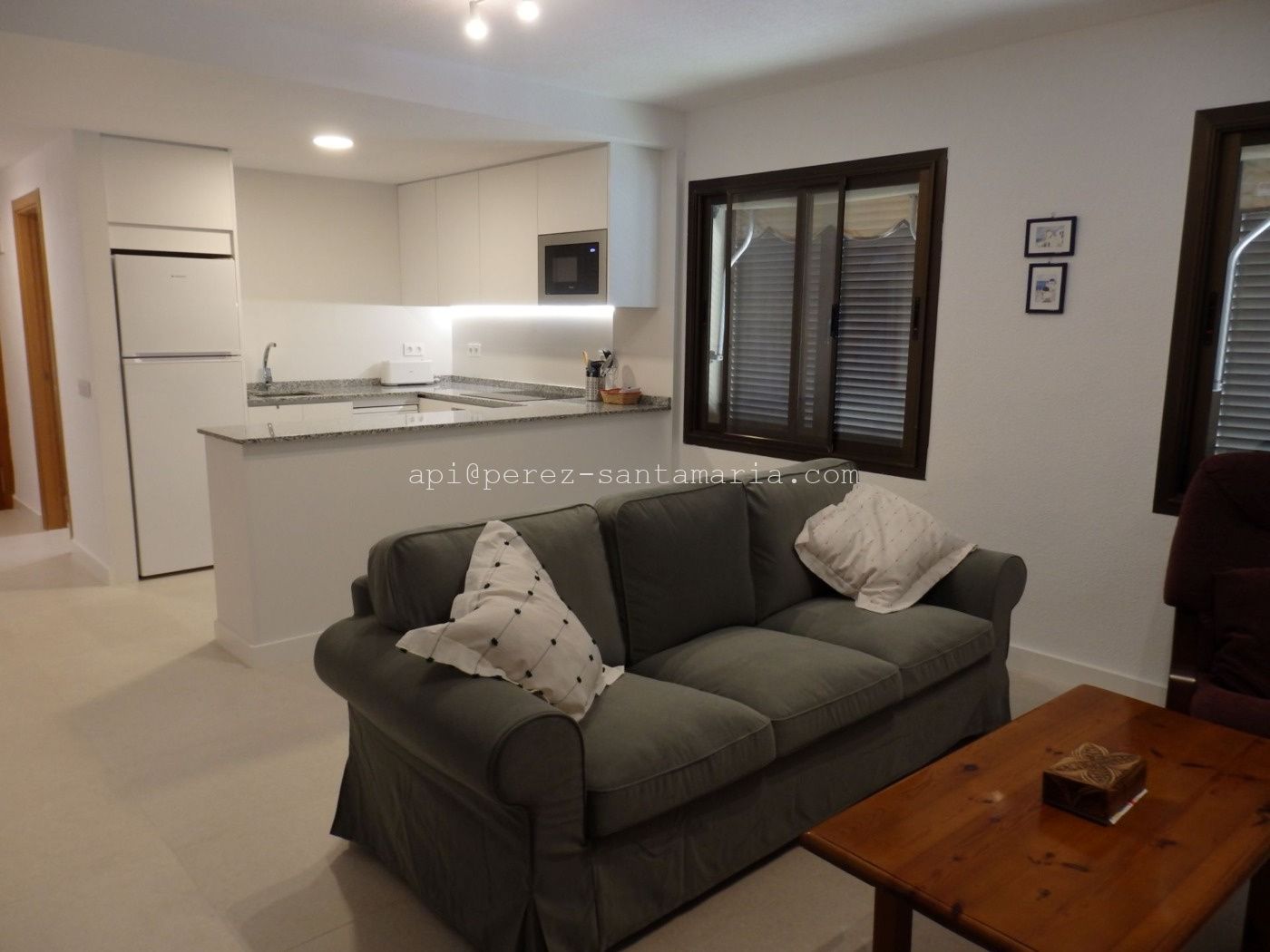 APARTAMENTO EN EL ACANTILADO DEL ALBIR CON MAGNÍFICAS VISTAS AL MAR