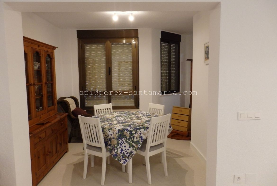 APARTAMENTO EN EL ACANTILADO DEL ALBIR CON MAGNÍFICAS VISTAS AL MAR