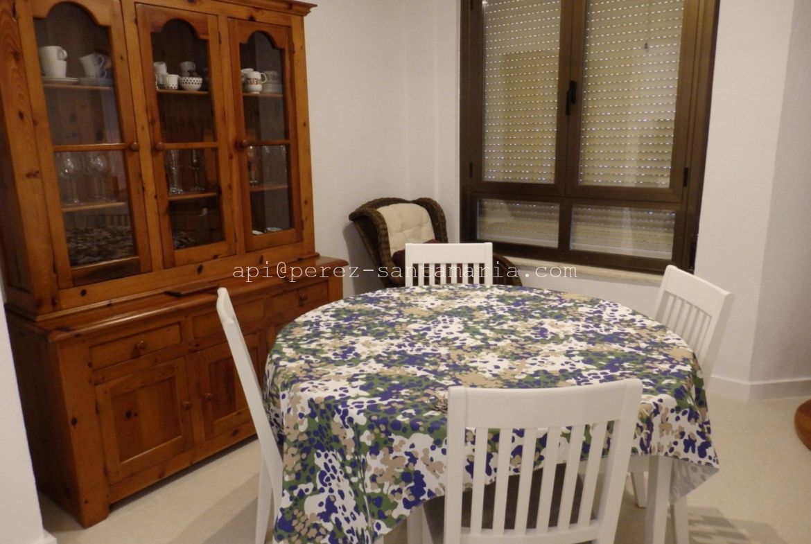 APARTAMENTO EN EL ACANTILADO DEL ALBIR CON MAGNÍFICAS VISTAS AL MAR