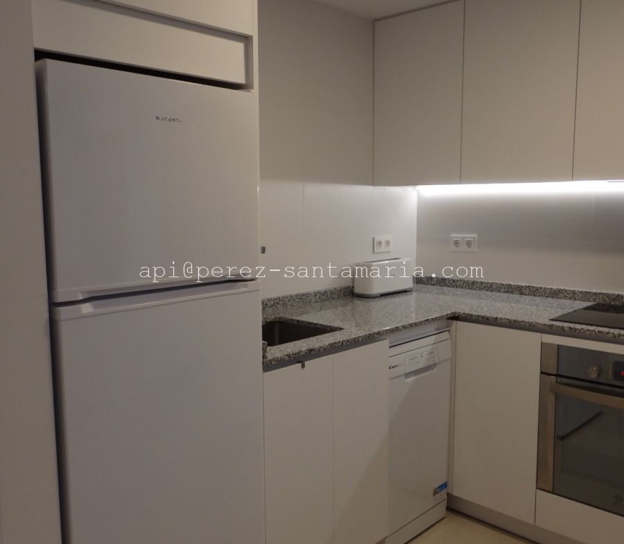 APARTAMENTO EN EL ACANTILADO DEL ALBIR CON MAGNÍFICAS VISTAS AL MAR