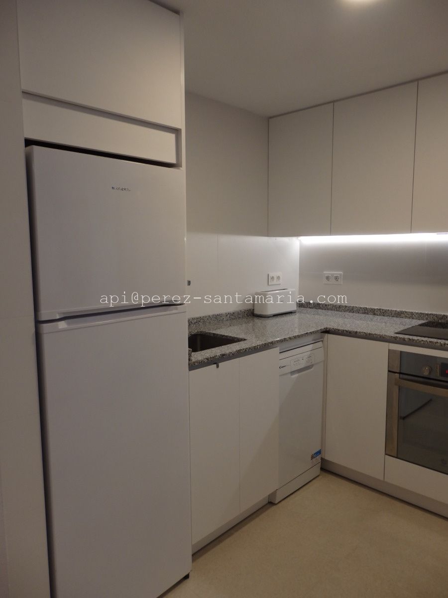 APARTAMENTO EN EL ACANTILADO DEL ALBIR CON MAGNÍFICAS VISTAS AL MAR