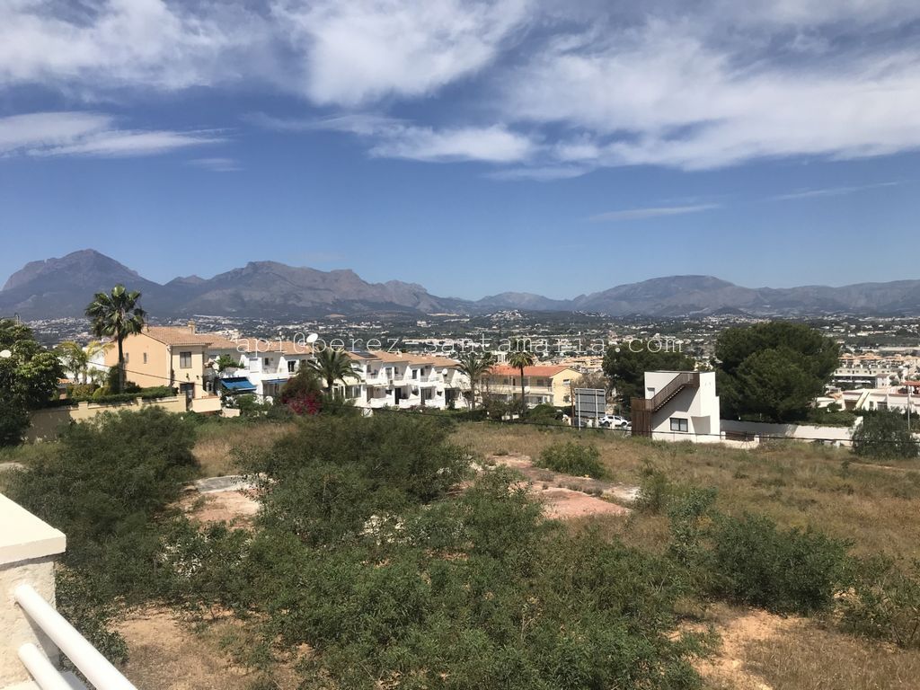 BONITO BUNGALOW EN ALBIR / ZONA PARQUE NATURAL SIERRA HELADA