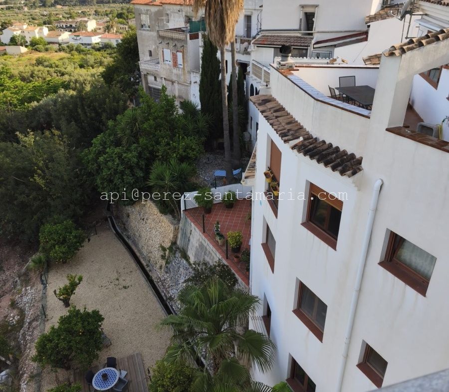 AMPLIO ÁTICO EN CASCO ANTIGUO DE ALTEA LA VIEJA CON MAGNÍFICAS VISTAS