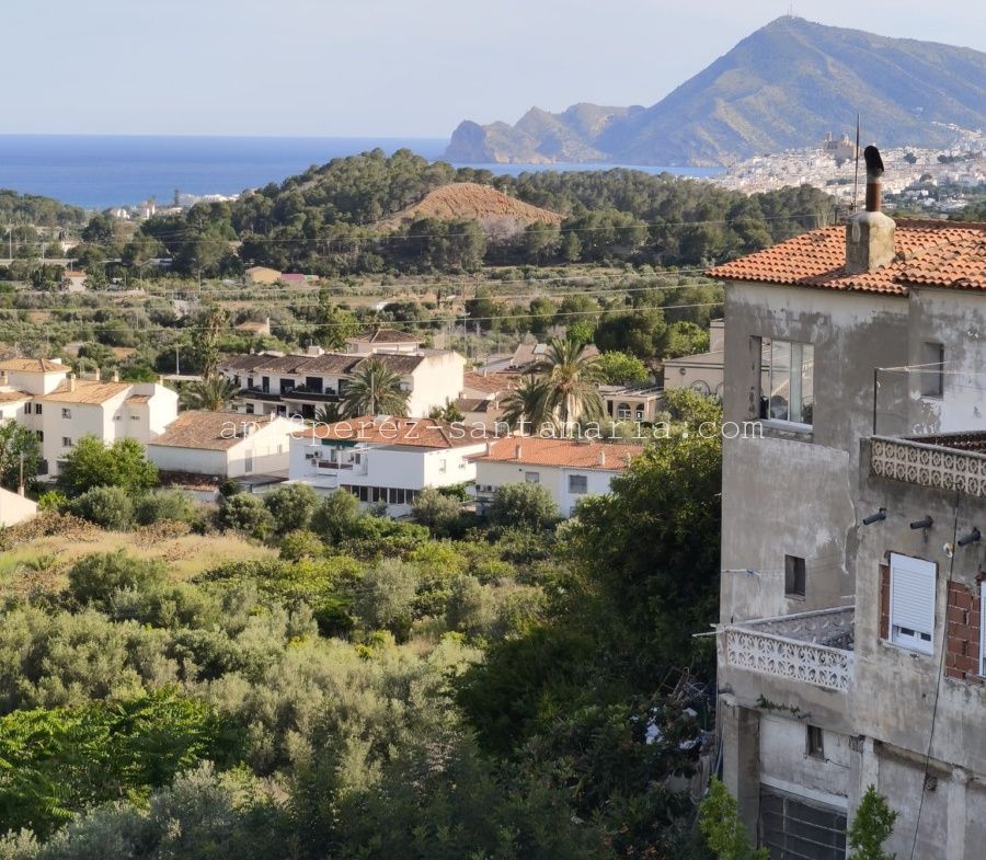 AMPLIO ÁTICO EN CASCO ANTIGUO DE ALTEA LA VIEJA CON MAGNÍFICAS VISTAS