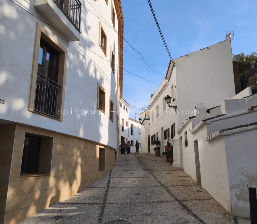 AMPLIO ÁTICO EN CASCO ANTIGUO DE ALTEA LA VIEJA CON MAGNÍFICAS VISTAS