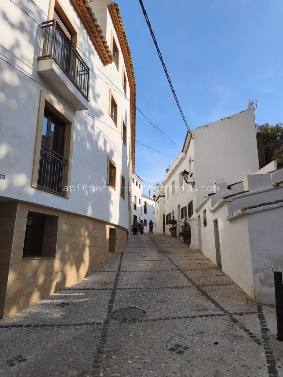 AMPLIO ÁTICO EN CASCO ANTIGUO DE ALTEA LA VIEJA CON MAGNÍFICAS VISTAS