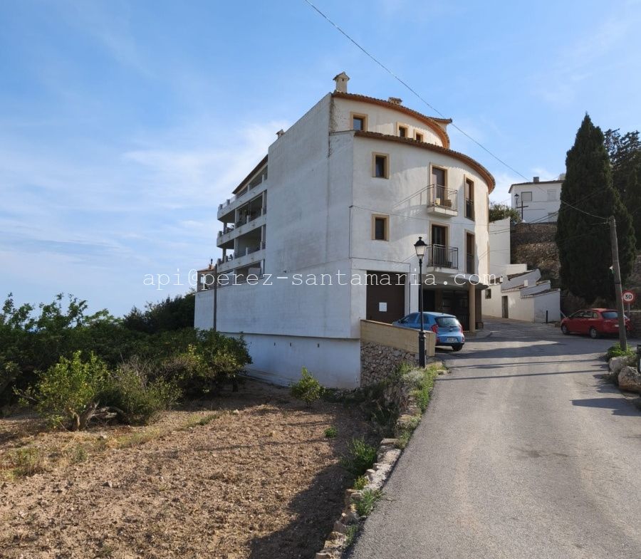 AMPLIO ÁTICO EN CASCO ANTIGUO DE ALTEA LA VIEJA CON MAGNÍFICAS VISTAS
