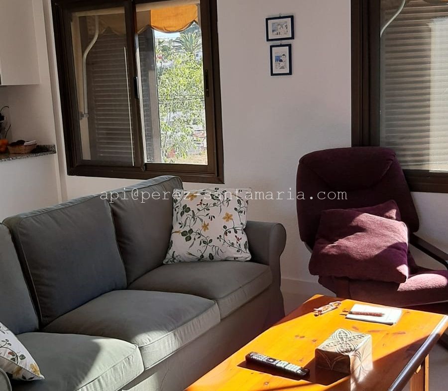 APARTAMENTO EN EL ACANTILADO DEL ALBIR CON MAGNÍFICAS VISTAS AL MAR