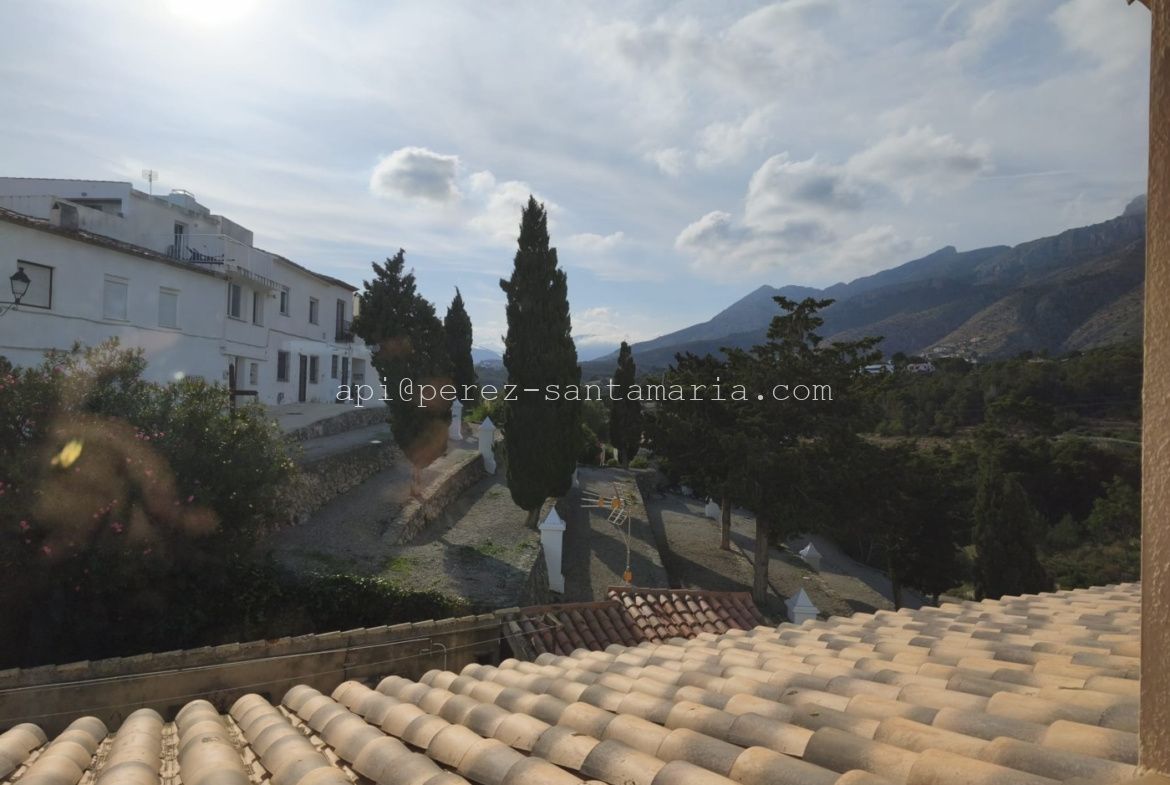 AMPLIO ÁTICO EN CASCO ANTIGUO DE ALTEA LA VIEJA CON MAGNÍFICAS VISTAS