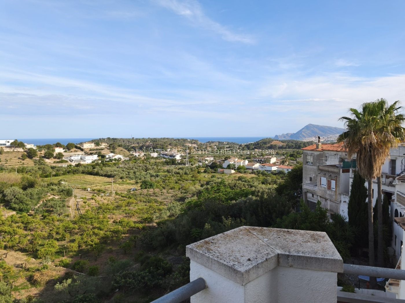 AMPLIO ÁTICO EN CASCO ANTIGUO DE ALTEA LA VIEJA CON MAGNÍFICAS VISTAS