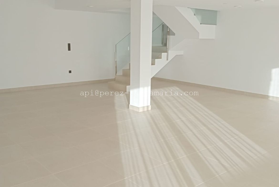 VIVIENDAS UNIFAMILIARES INDEPENDIENTES EN FINESTRAT / NUEVA CONSTRUCCION