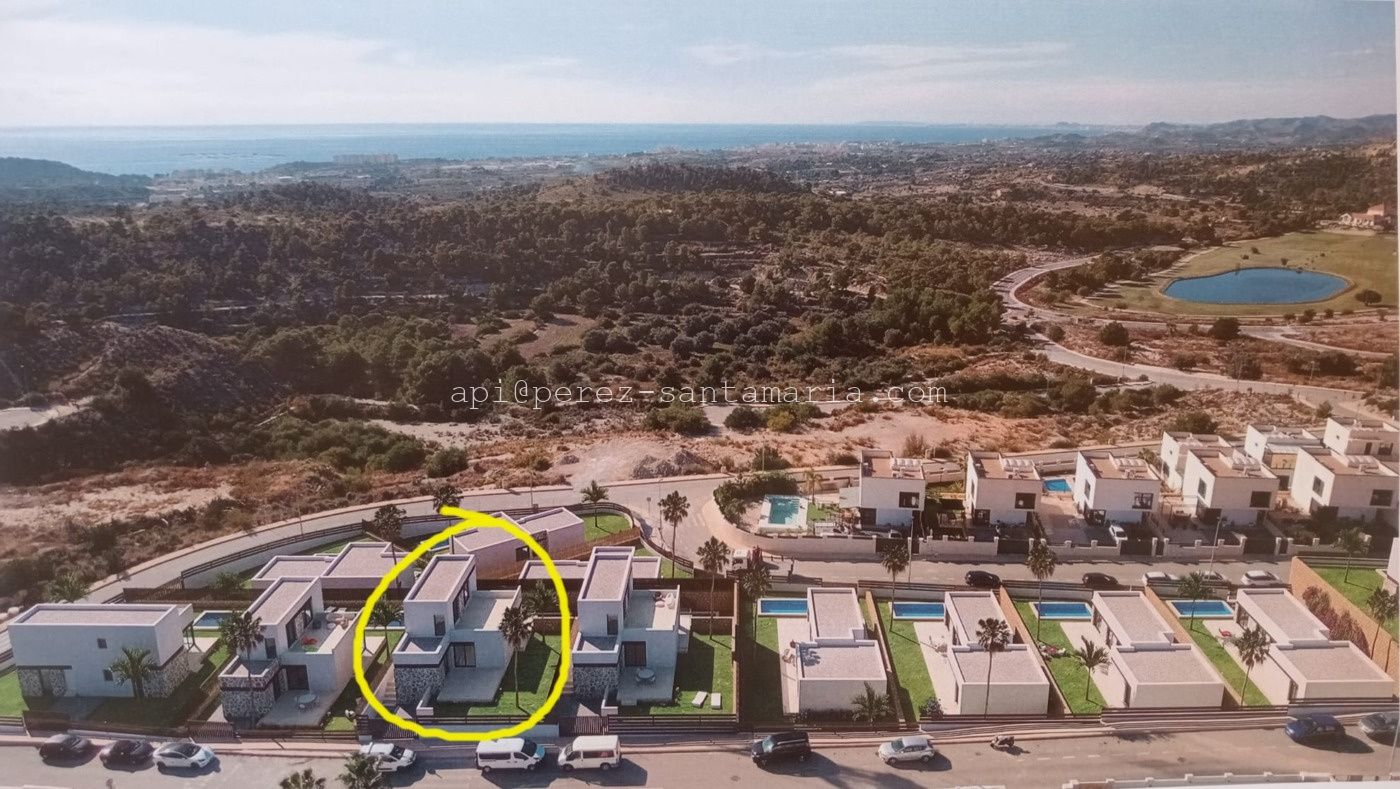 492930eb-7e6b-4b21-a5cd-2de32c8836fb VIVIENDAS UNIFAMILIARES INDEPENDIENTES EN FINESTRAT / NUEVA CONSTRUCCION