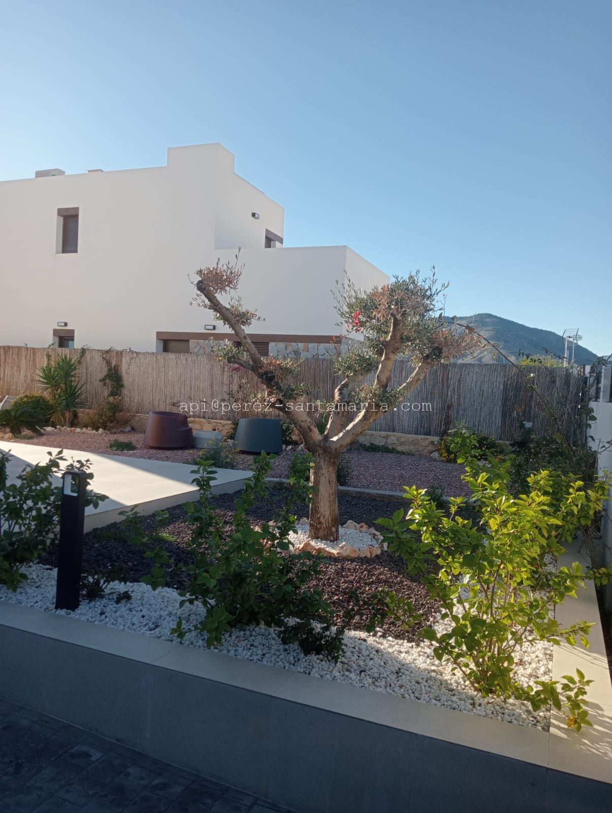 538de798-05b1-4542-8df1-bdd66023091f VIVIENDAS UNIFAMILIARES INDEPENDIENTES EN FINESTRAT / NUEVA CONSTRUCCION