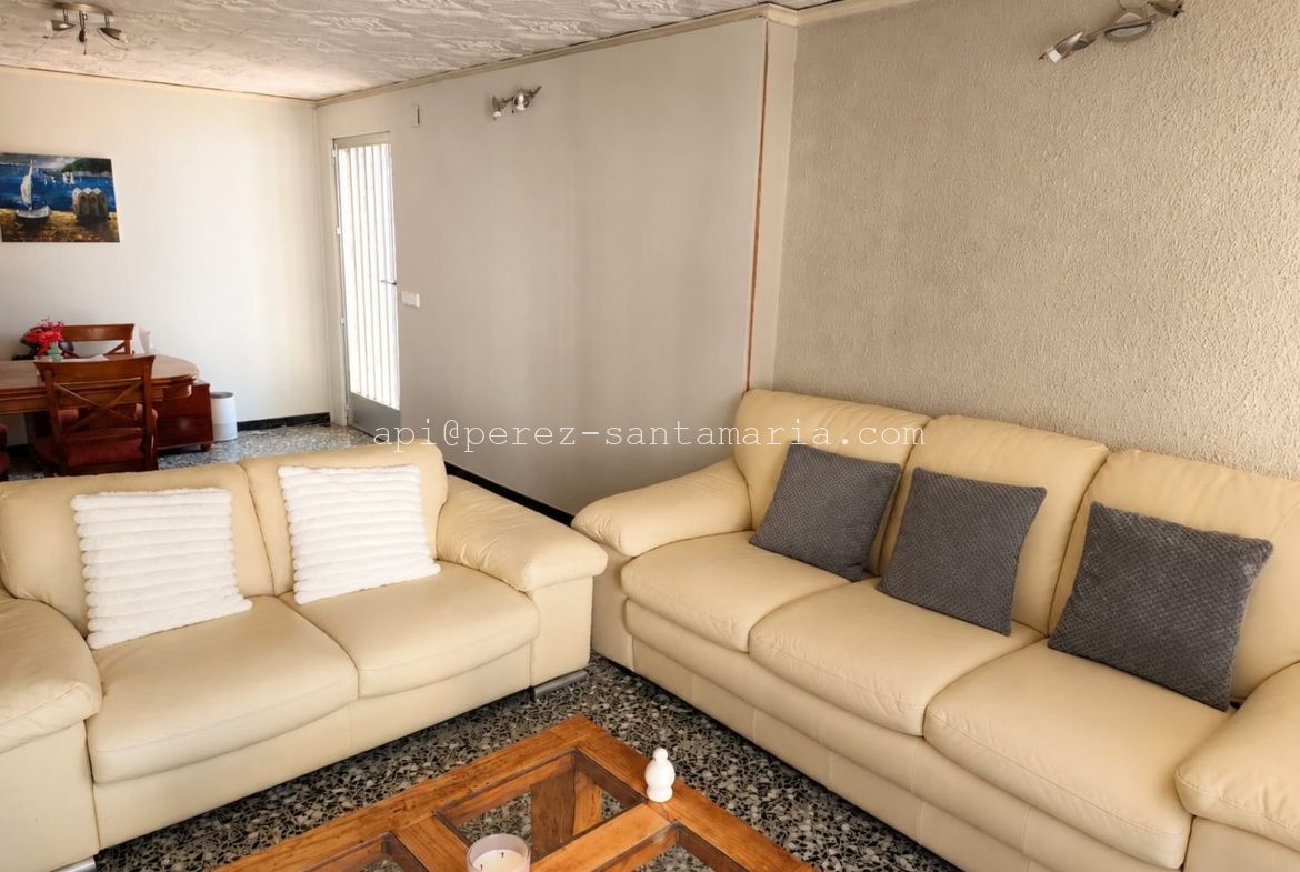 CHALET EN EL CENTRO DEL ALBIR / TAN SOLO 200 M DE LA PLAYA