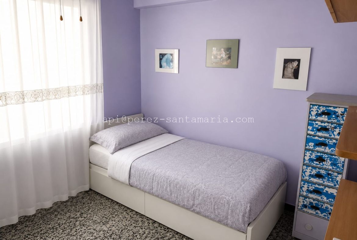 CHALET EN EL CENTRO DEL ALBIR / TAN SOLO 200 M DE LA PLAYA